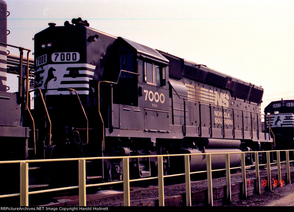 NS 7000 sits at the fuel racks at Glenwood Yard